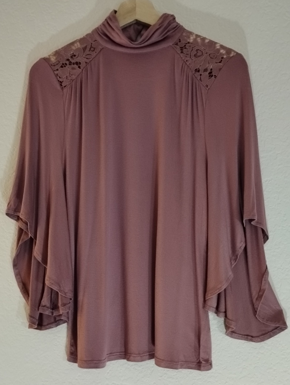 NEW Adrianna Papell Dusty Mauve Lace-Shoulder Mock Neck Tunic